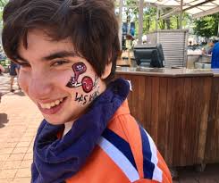 Love That Max : August 2017