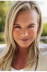 Donna Davids's Instagram, Twitter & Facebook