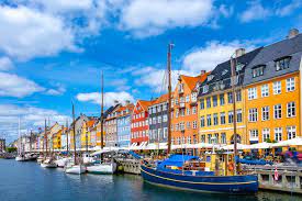 Denemarken biedt vele bijzondere, moderne en historische bezienswaardigheden, die je vanuit jouw vakantiehuis. 25 Beste Bezienswaardigheden In Kopenhagen Denemarken Wandering Baboon