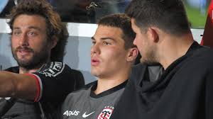 Doussain was walking beside medard and just started to crouch next to him like look maxime i'm you're new kid, loook at me i'm so funny and. Champions Cup Le Stade Toulousain Est Serein En Attendant Les Wasps