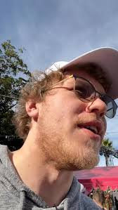 Impression? Spot on. Do we agree?? #whoville #thegrinch #impression