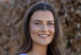 BREAKING: Laois Rose Katelyn Cummins crowned Rose of Tralee!