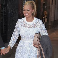 Belén esteban, conocida popularmente también como la princesa del pueblo es una presentadora de televisión española y un personaje habitual de la prensa rosa. Boda De Belen Esteban Asi Imaginamos El Vestido De Novia De La Colaboradora Foto 1