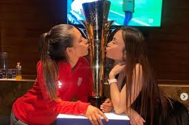 Leer más microsoft y los asociados pueden recibir una compensación si compras algo mediante los vínculos. Futbolista Diana Celis Aclaro La Supuesta Infidelidad Y Engano A Epa Colombia