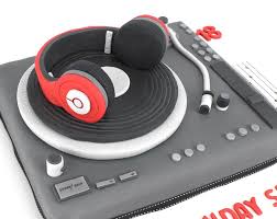 Beats Headphones Cake Beats Music Cake Music Notes Fondant Music Notes Dj Booth Cake Fondant Dj Cake Fondant Record Fondan Dj Cake Music Cakes Dj Booth