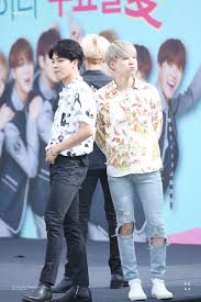 Regardless of his height, he looks the slimmest. Who S Taller Suga X Jimin Random Onehallyu