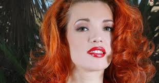 Navegante del Mar de Papel: Instancia de Danielle Riley