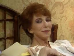 Gloria's comparison to Dorothy's life