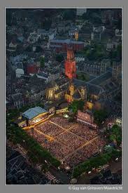Facebook gives people the power to share and. 33 Andre Rieu Ideen In 2021 Musik Wind Spinners Aufsitzmaher