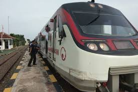 Maybe you would like to learn more about one of these? Menjajal Batara Kresna Kereta Murah Meriah Warga Solo Wonogiri Halaman All Kompas Com