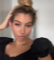 Brie Swift's Instagram, Twitter & Facebook