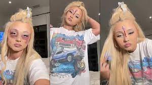 Shanna moakler, isn't in his life or sister alabama barker's life via the comments on a tiktok video the siblings did together. Alabama Luella Barker Instagram Live Stream 25 April 2021