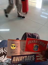 Customize a logo for your company easily with our free online logo maker. Kepen On Twitter I Follow Wherever You Go Footballtraveller Awaydays Malangkeun