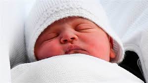 Weil die geburt einer prinzessin nicht in seinen plan passt, gibt er seiner tochter kurzerhand den namen horst. Kleide Deine Kinder Wie Prince George Und Prinzessin Charlotte Mit Einem Walmart Budget