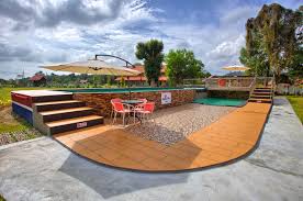 Off the east coast of mersing, in malaysia, sibu island resort johor provides a relaxing getaway with its 3 sandy private beaches and 7 separate small islands. Cake Maker Stories Percutian Singkat Di Teluk Penyabung Resort Mersing Johor