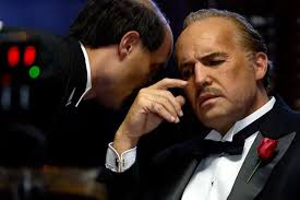 Yeni filminde Marlon Brando'ya dönüşen aktörü kimse tanıyamadı