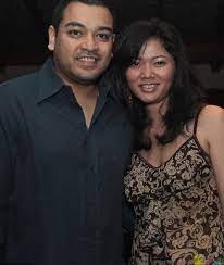 Hari ini, masuk setahun usia puteri kesayangan mereka, tunku sofia najihah. Ex Wife Tunku Nadzimuddin Tunku Mudzaffar Malayvava