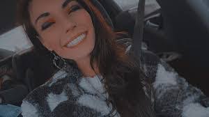 Ashlyn Lucchetti's Instagram, Twitter & Facebook