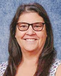 Gloria Strait's Instagram, Twitter & Facebook