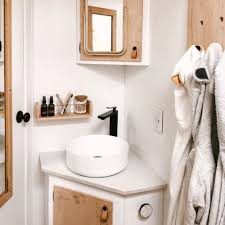 Cari produk washtafel lainnya di tokopedia. 13 Desain Kamar Mandi Dengan Wastafel Mini Yang Efisien