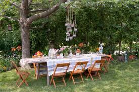 Check out our shabby chic garden selection for the very best in unique or custom, handmade pieces from our shops. 17 Lively Shabby Chic Garden Designs That Will Relax And Inspire You