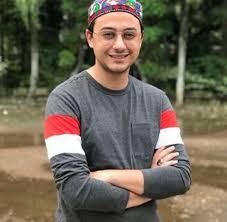 Hayo, di antara kalian siapa yang sudah mengidolakannya? Kumpulan Foto Foto Mostafa Atef Penyanyi Dan Mursyid Internasional Dari Mesir