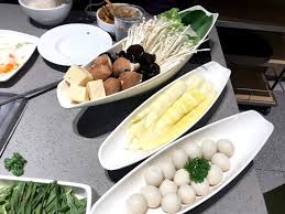 A chinese restaurant that also serves borscht, luncheon meat sandwiches victoria noodle restaurant is just like a hong kong coffee shop only more spacious, not quite jam packed, and it's in chatswood. 10 Best Chinese Restaurants In Chatswood Updated July 2021 Tripadvisor