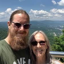 Closest waterfall to Hopkinsville for photography