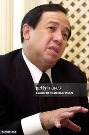 2,049 Travel Friends Singapore Stock Photos, High-Res Pictures, and Images 