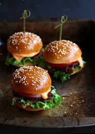 Veggie Sliders Mini Burger Taste Of Travel Rezept Mini Burger Brotchen Essen Mini Burger