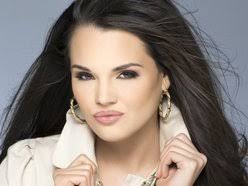 Christina Devoe's Instagram, Twitter & Facebook