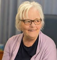 Joanne Whitten's Instagram, Twitter & Facebook