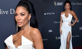 Nicole scherzinger in a formfitting baby pink dress attending the, autumn winter 2020. Nicole Scherzinger Exudes Elegance In Figure Hugging White Gown At The Clive Davis Pre Grammy Gala Daily Mail Online