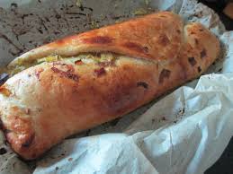 250 g de farine 50 g de sucre 50 cl de lait 4 oeufs 25 g de beurre. Farci Aux Poireaux Et Graines De Pavot Cuisine Vegetarienne Bio Souvent Locale Et Gourmande