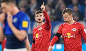 Bei leipzig ist dagegen wieder fast alles eitel sonnenschein. Schalke 0 5 Rb Leipzig Timo Werner Blasts Home To Keep Side Above Dortmund Daily Mail Online