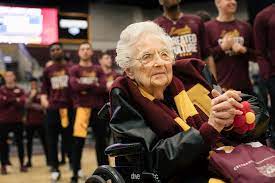 Atlanta — loyola chicago coach porter moser never doubted marques. The Nun In Loyola Chicago S Huddle Has A Few Things To Say The New York Times