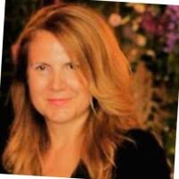 1100+ profiluri „Paula”