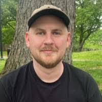 Leonard Bukowski's Instagram, Twitter & Facebook