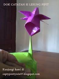 Video kali ini saya membuat bunga tulip dari kertas lipat caranya sangat mudah,bahannya juga sangat sederhana hanya. Shepty Iecha Blog