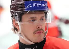 Vietējo jūtūberu saimē uzmirdz 15 gadus vecā Elizabete