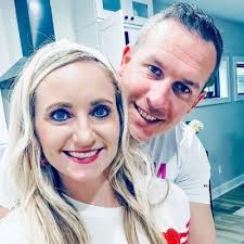 Heather Lynam (@lynamland)