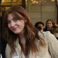 Ella Carter's Instagram, Twitter & Facebook