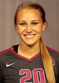 Leanna Carr's Instagram, Twitter & Facebook