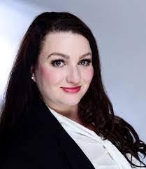 Jana Otto's Instagram, Twitter & Facebook