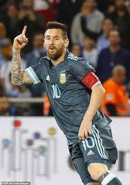 Messi had a goal and an assist, his second goal in two matches for argentina. Argentina 2 2 Uruguay Lionel Messi Scores Last Gasp Penalty In Friendly Daily Mail Online