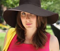 Heather Cadogan's Instagram, Twitter & Facebook