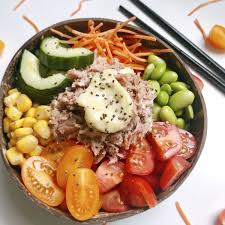 Sushi Salad Bowl Met Tonijn Amp Wasabi Mayonaise Lekker Eten Tonijn Slabakken