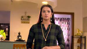 This mod application allows you to watch anything like popular tv serials and shows, web series, movies. Watch Kudumbavilakku All Latest Episodes On Disney Hotstar