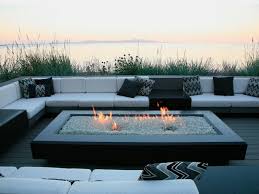 Propane fire pits are powered by a liquid propane tank which is often stored in a drawer or closet. 25 Of The Hottest Fire Pit Ideas For Your Yard