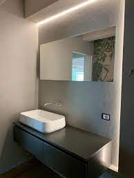 Sistemi d'illuminazione led o applique, plafoniere o faretti: Illuminazione In Bagno Come Realizzarla Fratelli Pellizzari Vicenza Fratelli Pellizzari